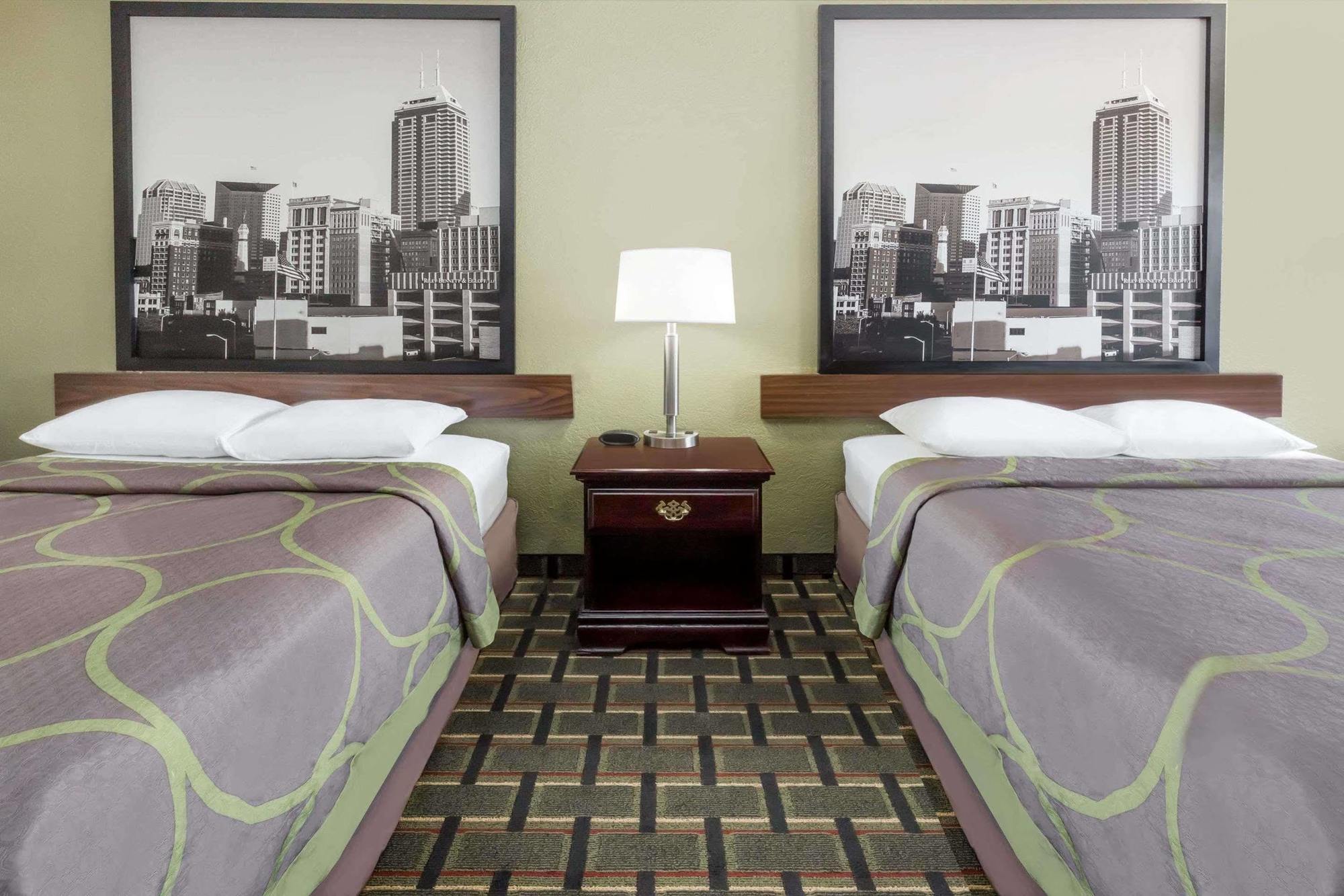 Super 8 By Wyndham Logansport Motel Bagian luar foto